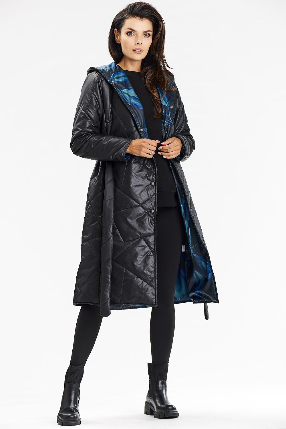 Coat model 200547 awama