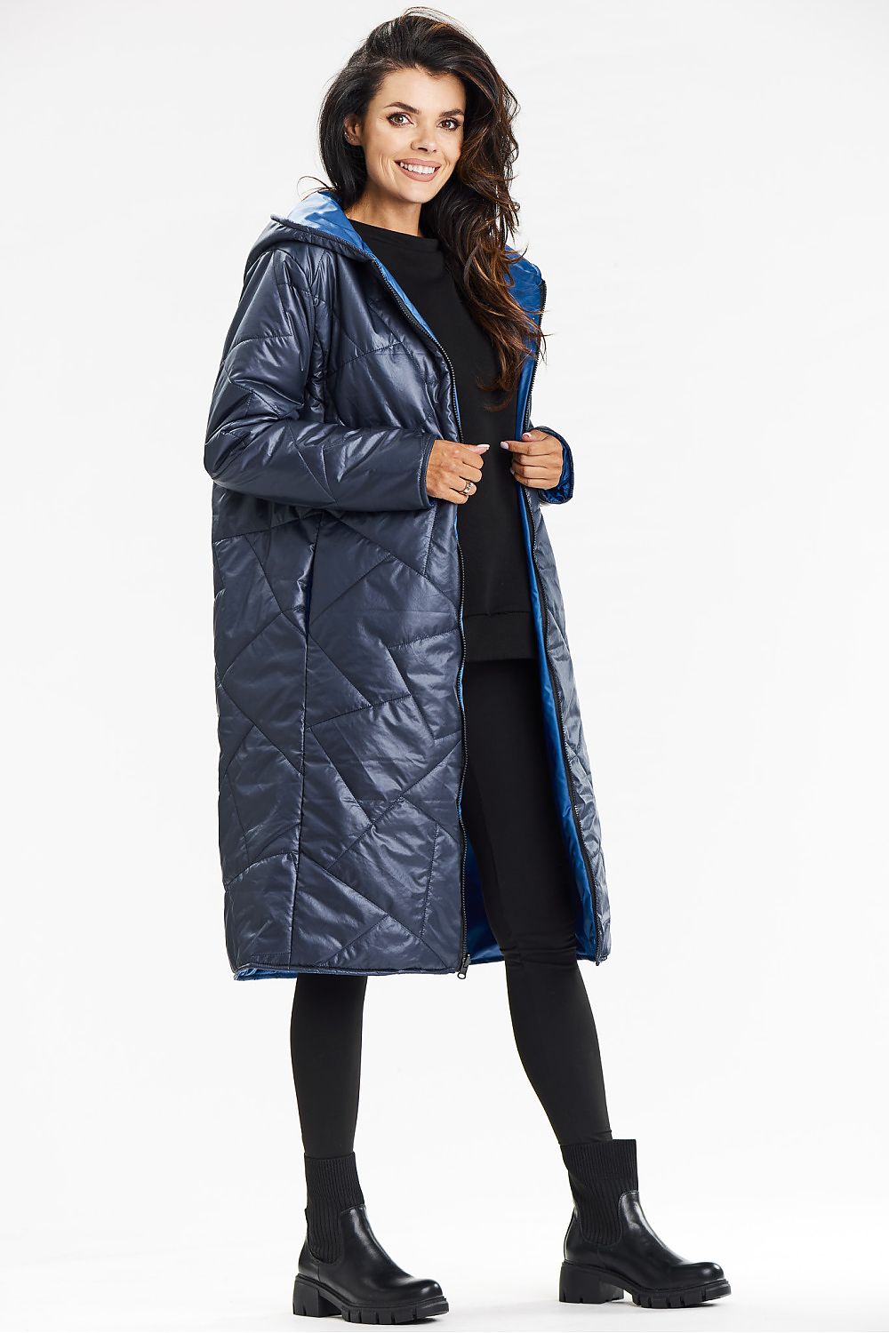 Coat model 200548 awama