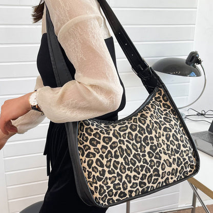 PU Leather Adjustable Strap Shoulder Bag Leopard One Size