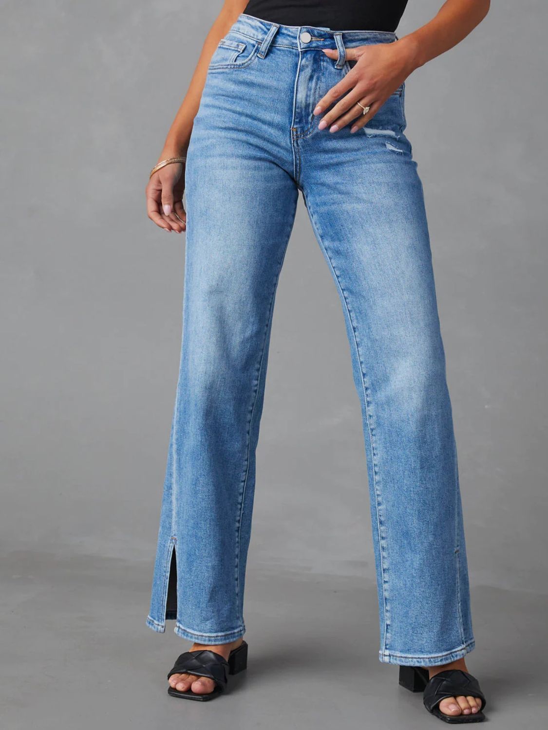 Slit Buttoned Jeans with Pockets Medium