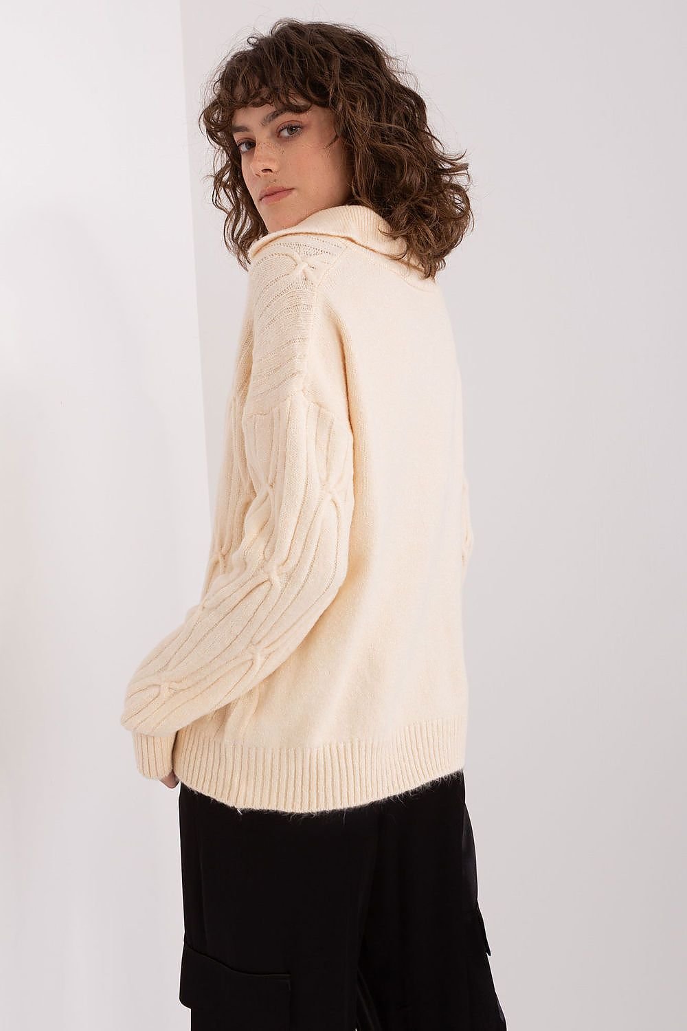 Elegant Variegated Women's Sweater Model 188276 AT